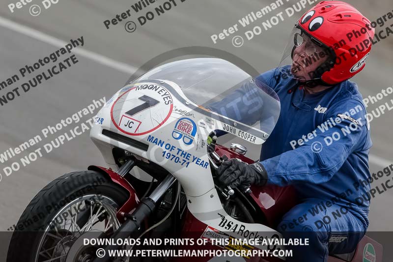 Vintage motorcycle club;eventdigitalimages;mallory park;mallory park trackday photographs;no limits trackdays;peter wileman photography;trackday digital images;trackday photos;vmcc festival 1000 bikes photographs